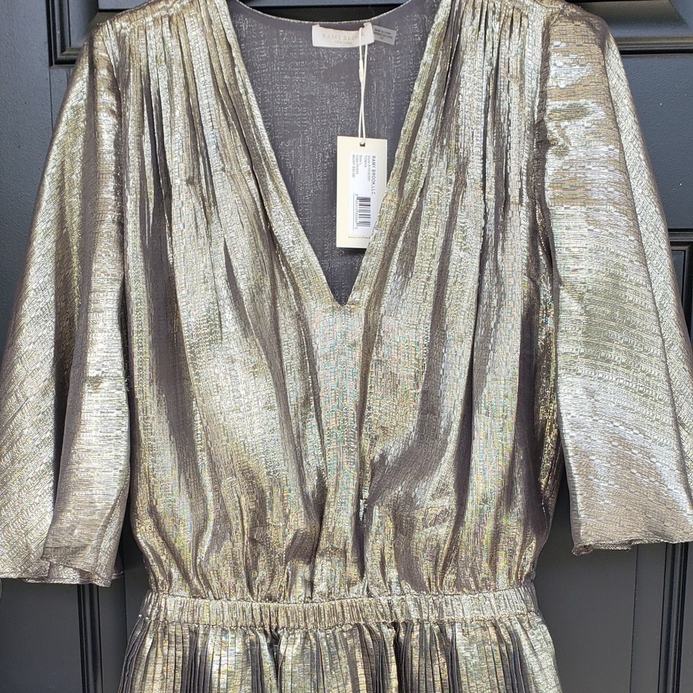 I selling a beautiful top from Ramy Brook